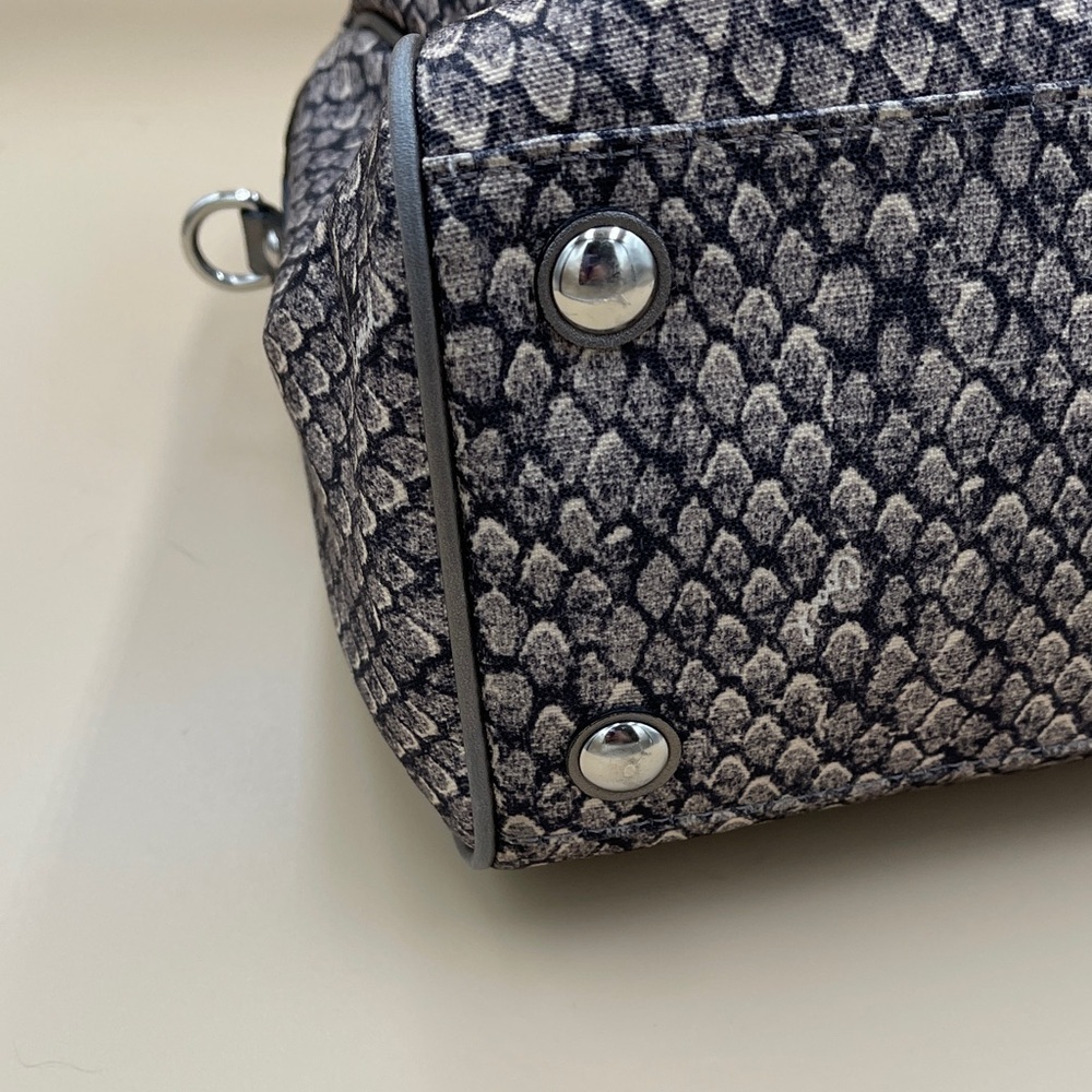Coach Metallic Pewter Signature Satchel has G1393-F26037 Unique Coach Bag - Picture 4 of 9